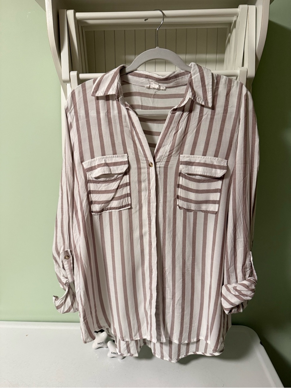 Blu Pepper White and Light Taupe Striped Button-Up Shirt